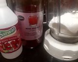 A picture of step 1 of Rose Lassi.