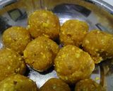 ઇન્સ્ટન્ટ લાડુ (Instant Ladoo Recipe In Gujarati) રેસીપી સ્ટેપ2ફોટો