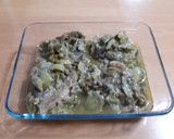 Foto del paso 5 de la receta: 25. Contramuslos con guisantes y alcachofas