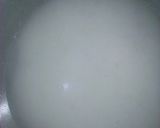 A picture of step 1 of Tuwan shinkafa da miyar danyan kubewa.
