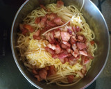 Foto del paso 5 de la receta: Espaguetis a la carbonara (tradicional) sin nata