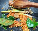 Foto langkah ke 3 dari resep Mangut ikan salem.