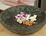 Foto langkah ke 3 dari resep Bihun Goreng Putih Devina Hermawan.