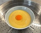 Foto langkah ke 5 dari resep Golden Egg Steam.