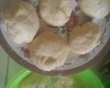 Foto langkah ke 6 dari resep Vanilla Custard Cream Doughnut.