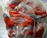 Foto del paso 5 de la receta Ensalada de pimientos rojos asados en sus propios jugos