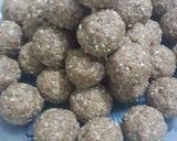 सुक्या मेव्याचे पौष्टिक लाडू (sukya mevyache ladoo recipe in marathi) रेसिपी स्टेप 8 फोटो