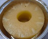 Foto del paso 2 de la receta: Pionono de ananá y queso azul para despedir el año
