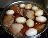 Hình bước làm 4 của món Thịt kho tàu kiểu miền Nam