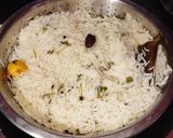 व्हेज बिर्याणी - वेजिटेबल बिर्याणी (Vegetable Biryani recipe in marathi) रेसिपी स्टेप 1 फोटो 