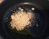 Une image de l'étape 4 de Pommes de terre sautées aux tomates, ail et épices.