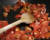 A picture of step 1 of Spaghetti with fresh cherry tomatoes, garlic and chilli.