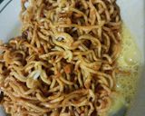 Foto langkah ke 2 dari resep Pizza Mie Aceh.