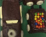 Foto del paso 5 de la receta: Torta de chocolate con forma de tren