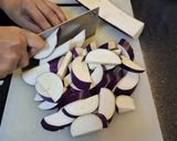 Foto langkah ke 2 dari resep Resep Tumis Terong Saus Tiram dan Ebi.