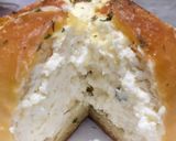 Foto langkah ke 8 dari resep Korean cream cheese garlic bread.