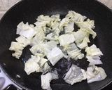 รูปขั้นตอนการทำที่ 4 ของ มาม่าผัดขี้เมาอกไก่นุ่ม ง่ายๆ