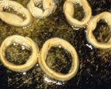 A picture of step 5 of Spicy ring crackers.