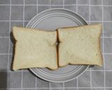 Foto langkah ke 1 dari resep Sarapan Praktis dengan Choco Cheese Grilled Sandwich.