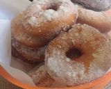 Foto del paso 4 de la receta: Rosquillas y bolitas de frailes