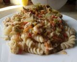 Foto del paso 4 de la receta: Fideos con verduras y pollo a la crema