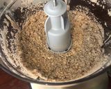 A picture of step 2 of Mango Nut Protein Bars.