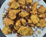दुधी भोपळ्याचे  पकोडे (dudhi bhoplyache pakode recipe in marathi) रेसिपी स्टेप 4 फोटो 