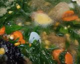 Foto langkah ke 3 dari resep Sayur bening daun kelor.