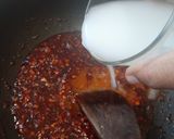 Foto langkah ke 4 dari resep Sosis Gurita Saus Hot & Spicy.