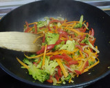 Foto del paso 4 de la receta: Wok de ternera y verduras