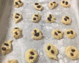 Hình bước làm 3 của món Cookies Bơ nho khô