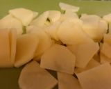Foto del paso 1 de la receta: Tortilla de patatas con cebolla y pimiento verde