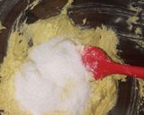 A picture of step 4 of Coconut, Lemon and passion cake.