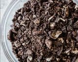 A picture of step 1 of No bake Oreo cheese cake.