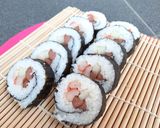 Foto langkah ke 4 dari resep Sushi Roll easy.