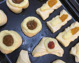 Foto del paso 9 de la receta: Facturas y medialunas de manteca