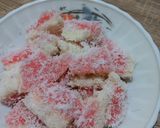 Foto langkah ke 6 dari resep Singkong gulung merah putih.