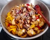 Foto langkah ke 6 dari resep Sapi Tahu Saus Lada Hitam.