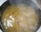 A picture of step 1 of Shrimp Alfredo.