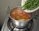 Foto langkah ke 1 dari resep Sop sayur jamur.
