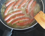 Foto del paso 3 de la receta: Salchichas al vino