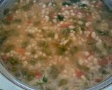 Foto del paso 2 de la receta: Guisado de frijol blanco con pescado envuelto
