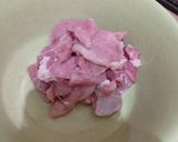 Foto langkah ke 1 dari resep Tumis Babi Daun Bawang Chinese Style.