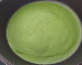 Hình bước làm 3 của món Crepe trà xanh