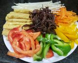 Hình bước làm 1 của món Mì xào chay