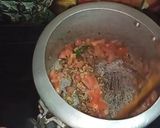 A picture of step 3 of Masala Mutton khichdi.