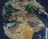 รูปขั้นตอนการทำที่ 4 ของ ข้าวผัดหมูสเต็ก เมนูเคลียร์ตู้เย็น