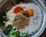 सुरती उंधीयु पुरी (Surti Undhiyu Puri Recipe In Marathi) रेसिपी स्टेप 2 फोटो 