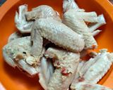 Foto langkah ke 1 dari resep Sayap Ayam Asam Manis.