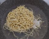 Foto langkah ke 2 dari resep Mie Titi Khas Makassar.